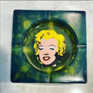 Marilyn Monroe decorative ashtray